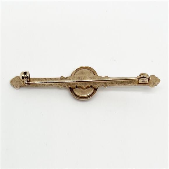 Vintage Victorian Style Cameo Brooch Pin Gold Tone Bar Design - Picture 3 of 4